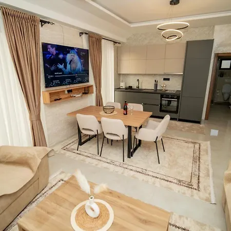 Amon Private Pool * 포드고리차