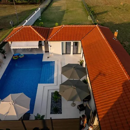 아파트 Amon Private Pool